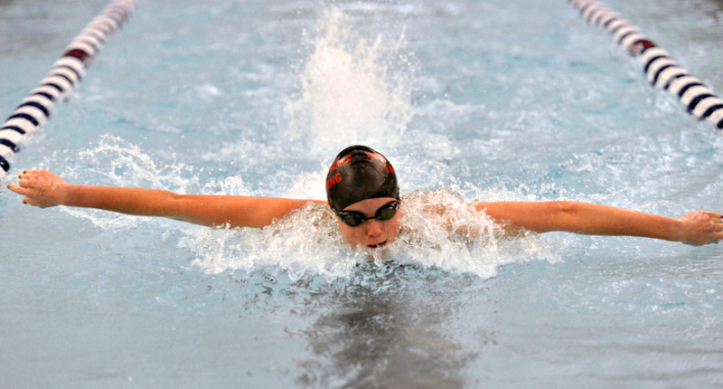 Camden Hills Swimmers Split With Lewiston Penbay Pilot 
