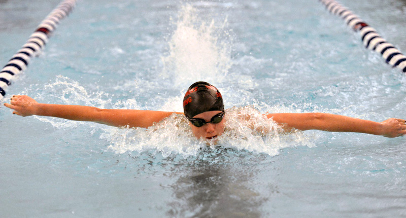 Camden Hills Swimmers Split With Lewiston Penbay Pilot